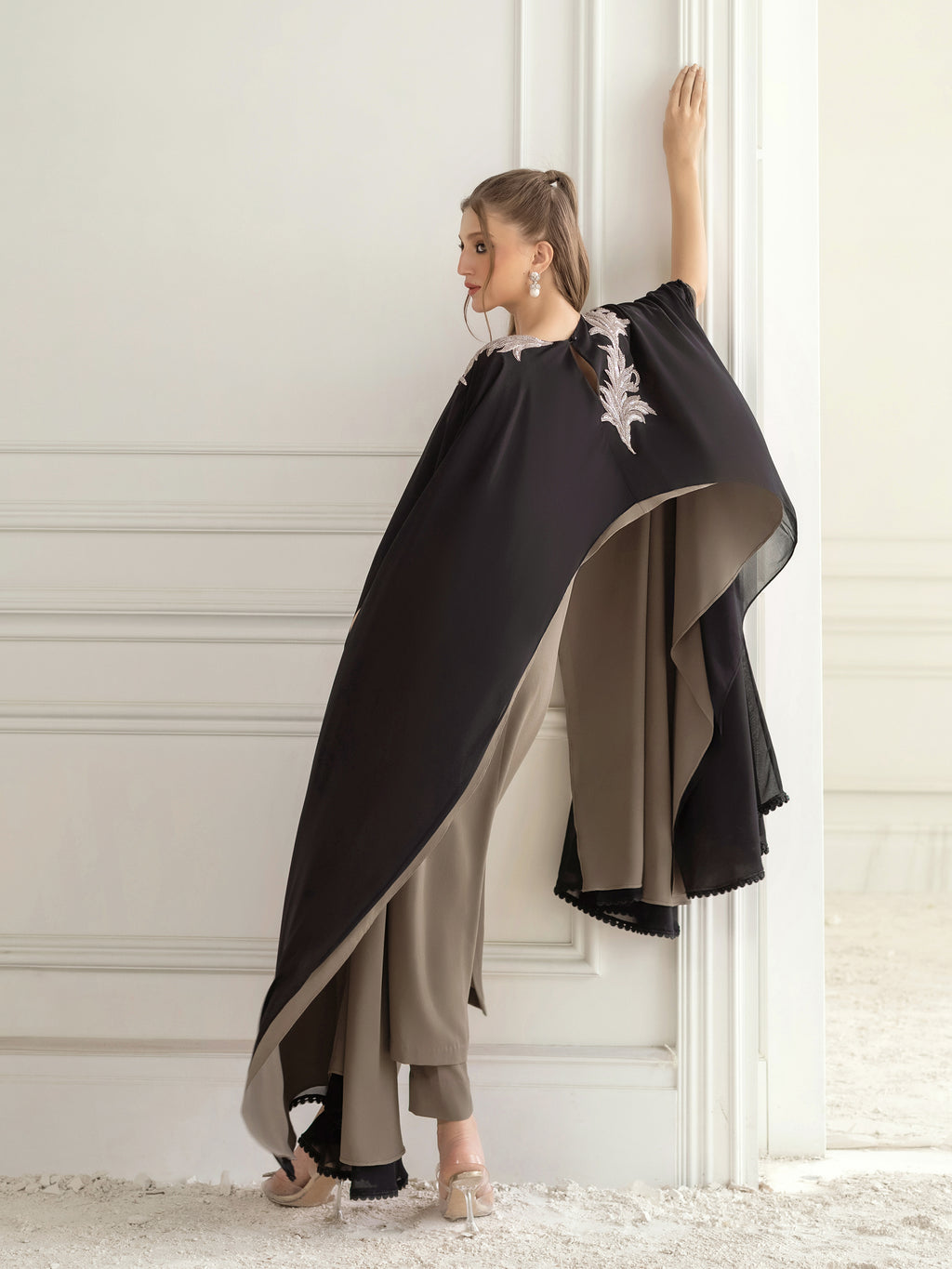 Alyha - Black & Taupe