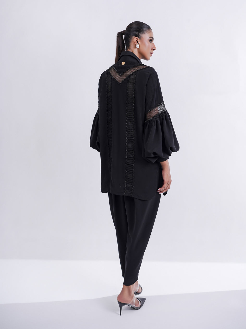 Aura - Black