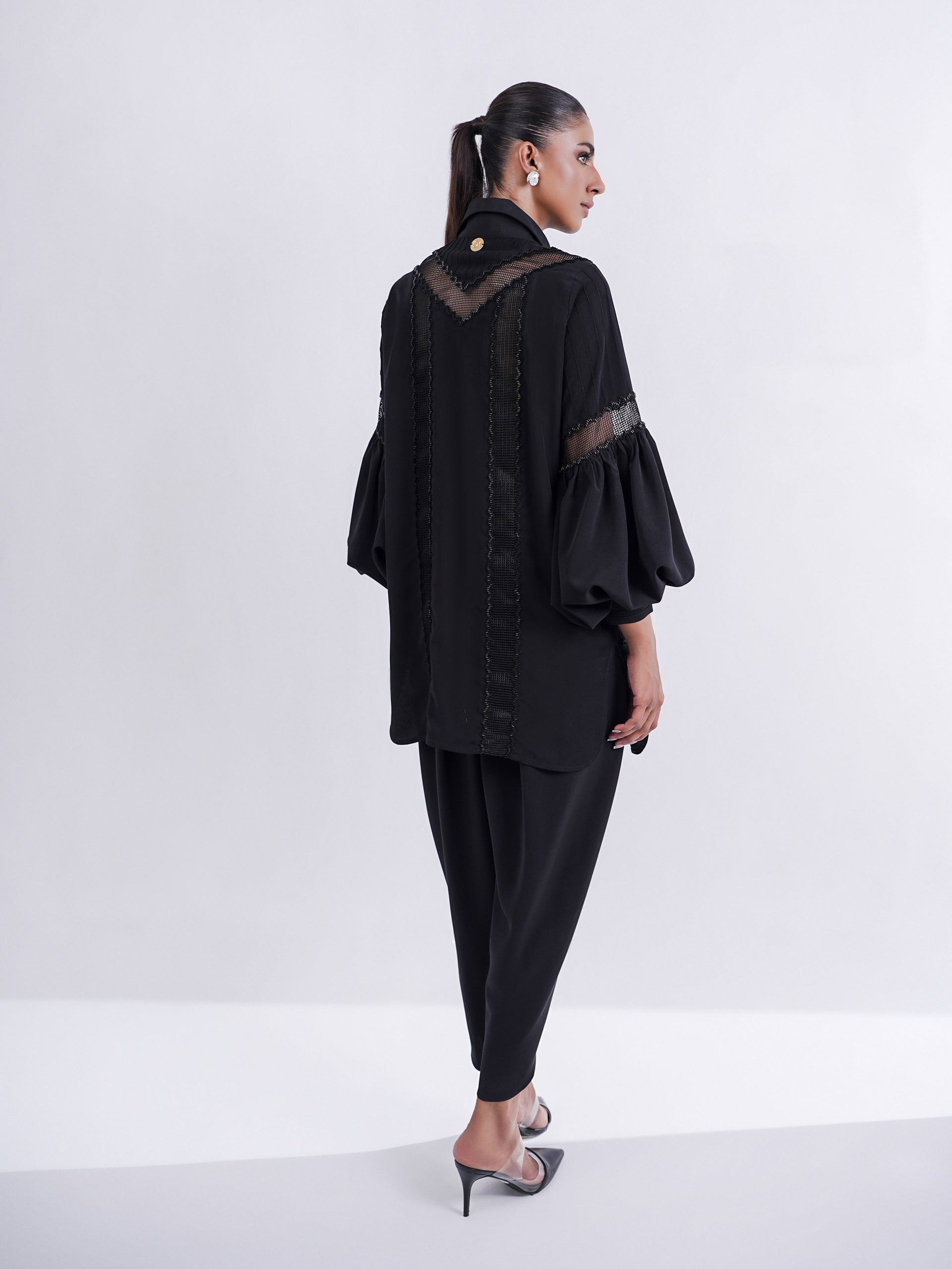 Aura - Black