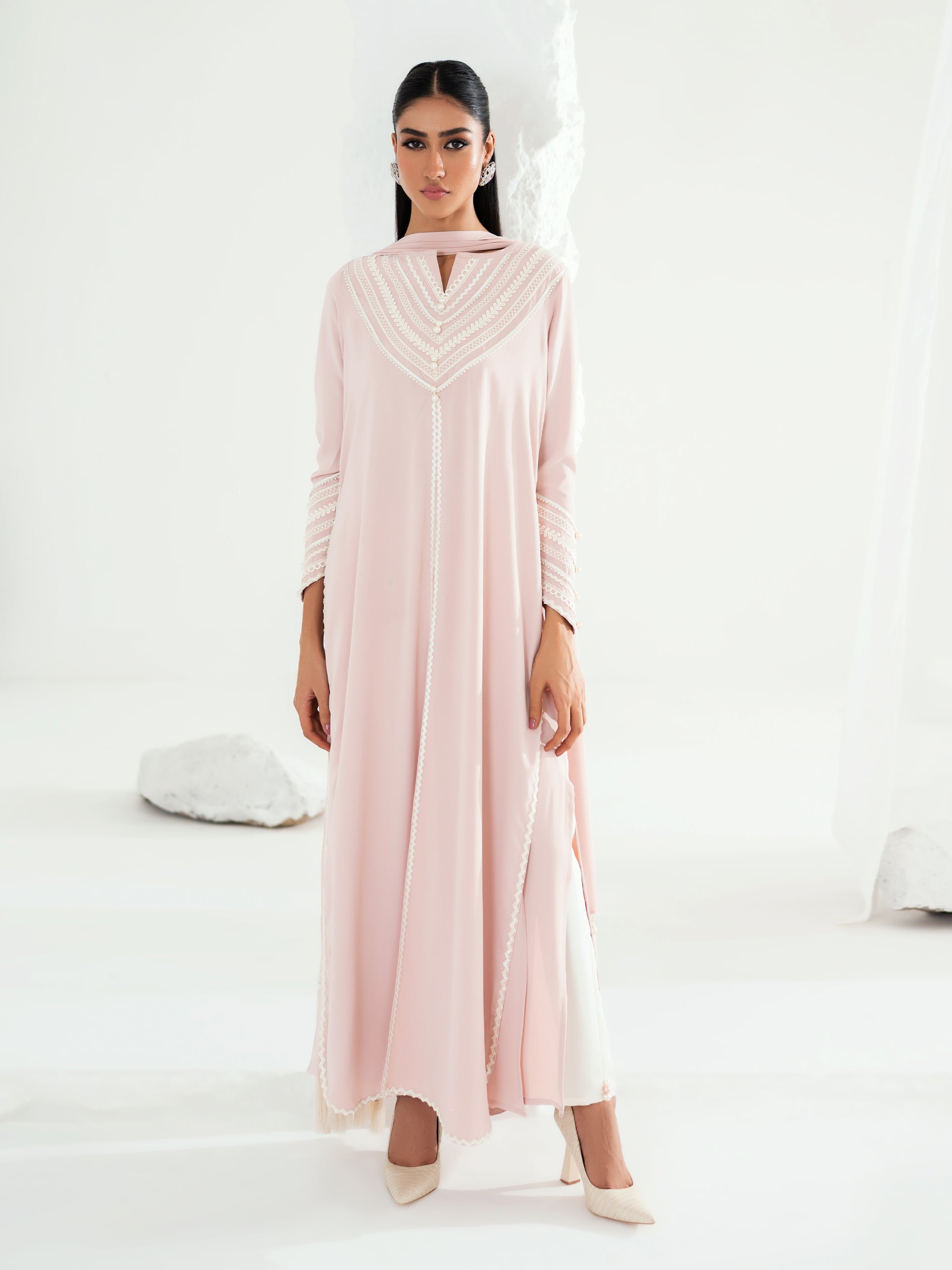Lilian - Soft Pink Secondary image