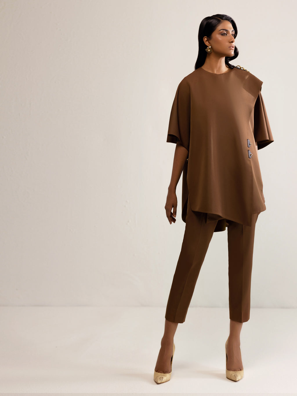 Shas - Taupe