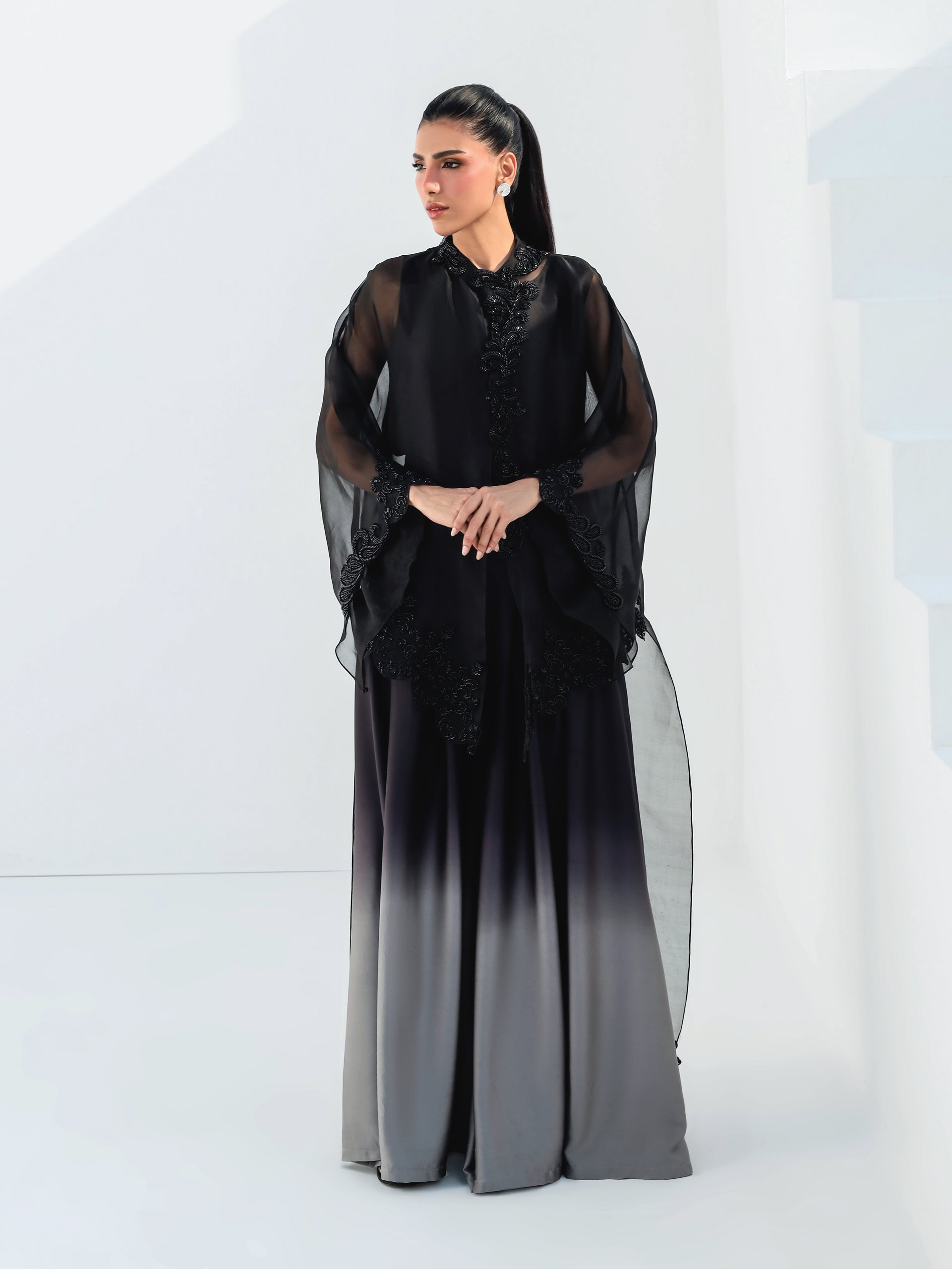 Lilly - Black Main image