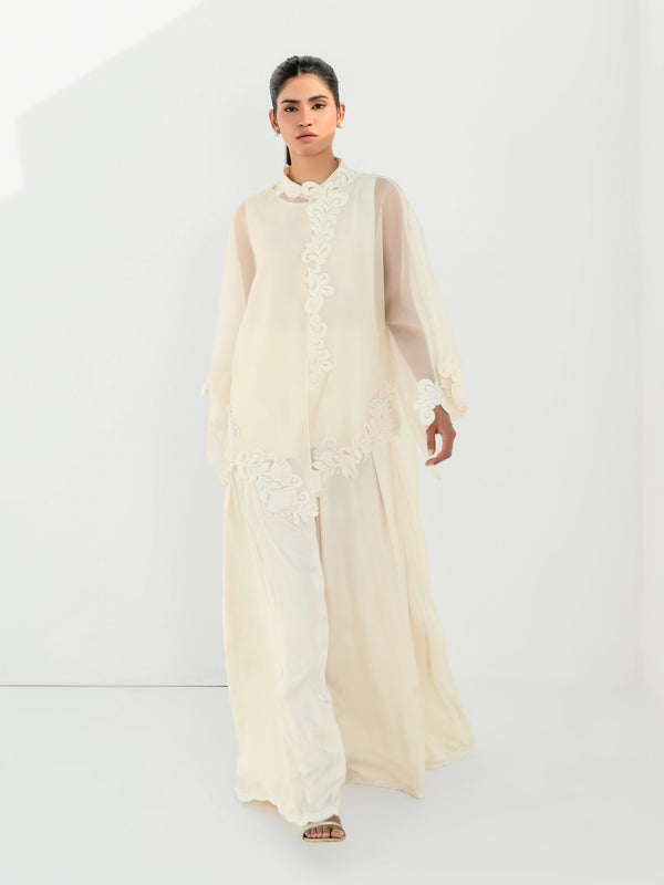 Lilly - Ivory