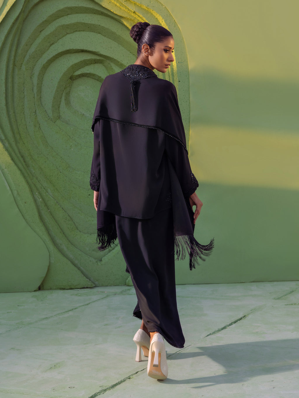 Opal - Black