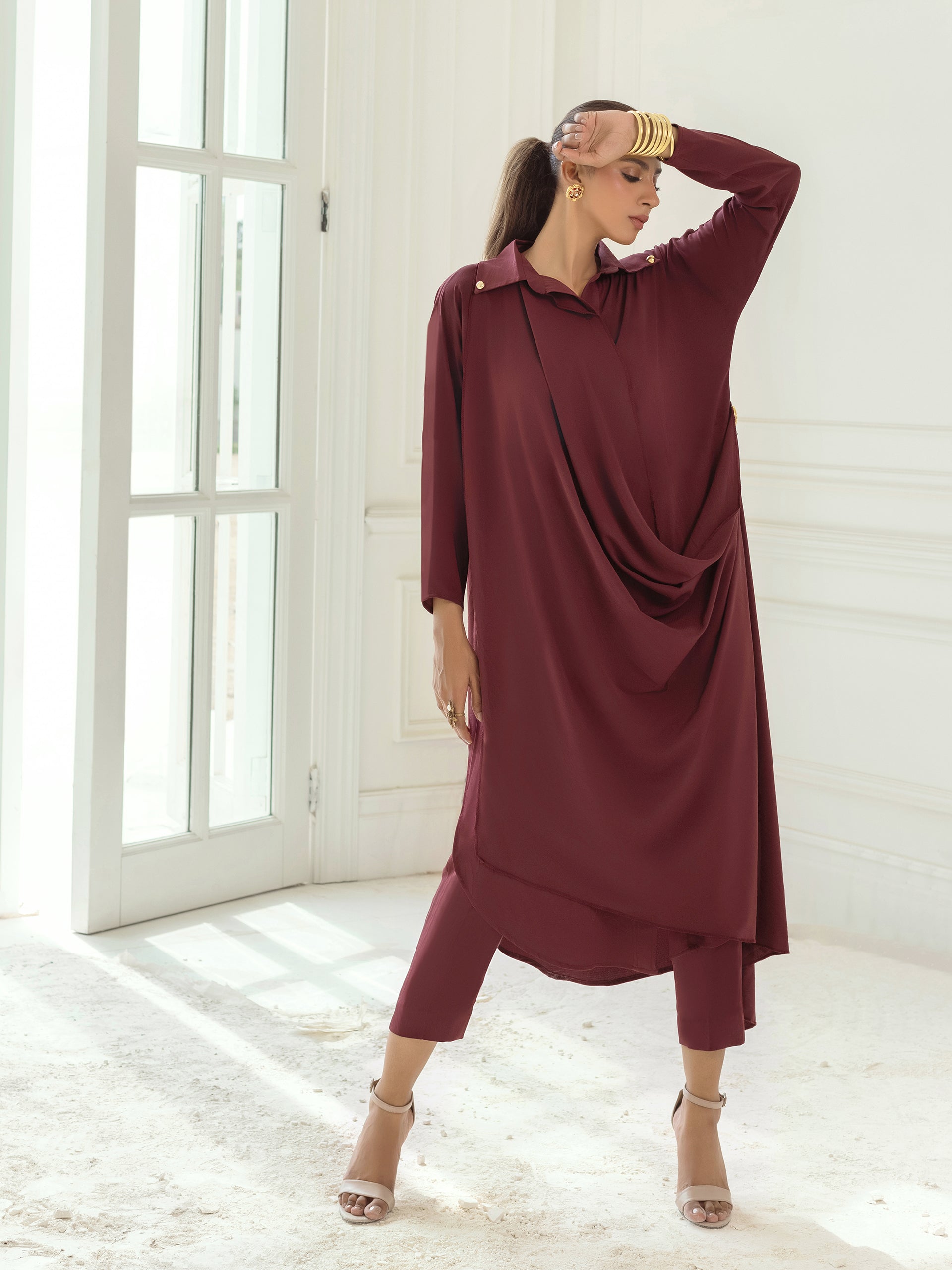 Seeana - Maroon Main image