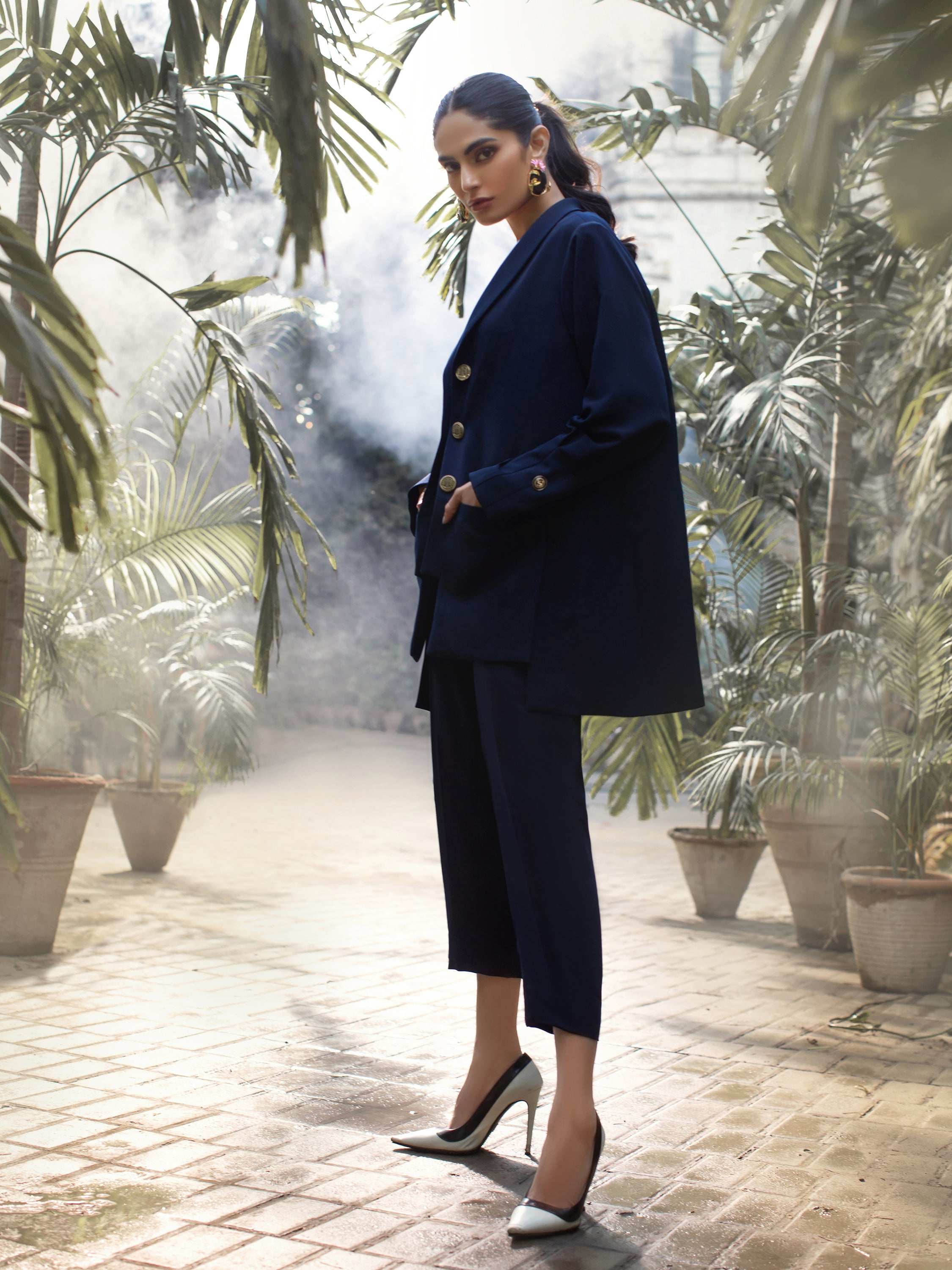 Nour - Dark Navy Secondary image