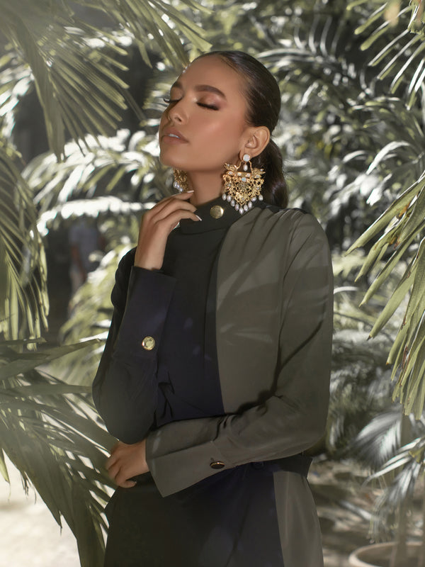 Nia - Black & Olive