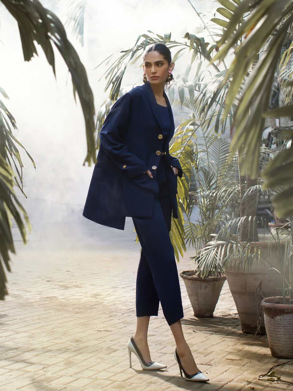 Nour - Dark Navy