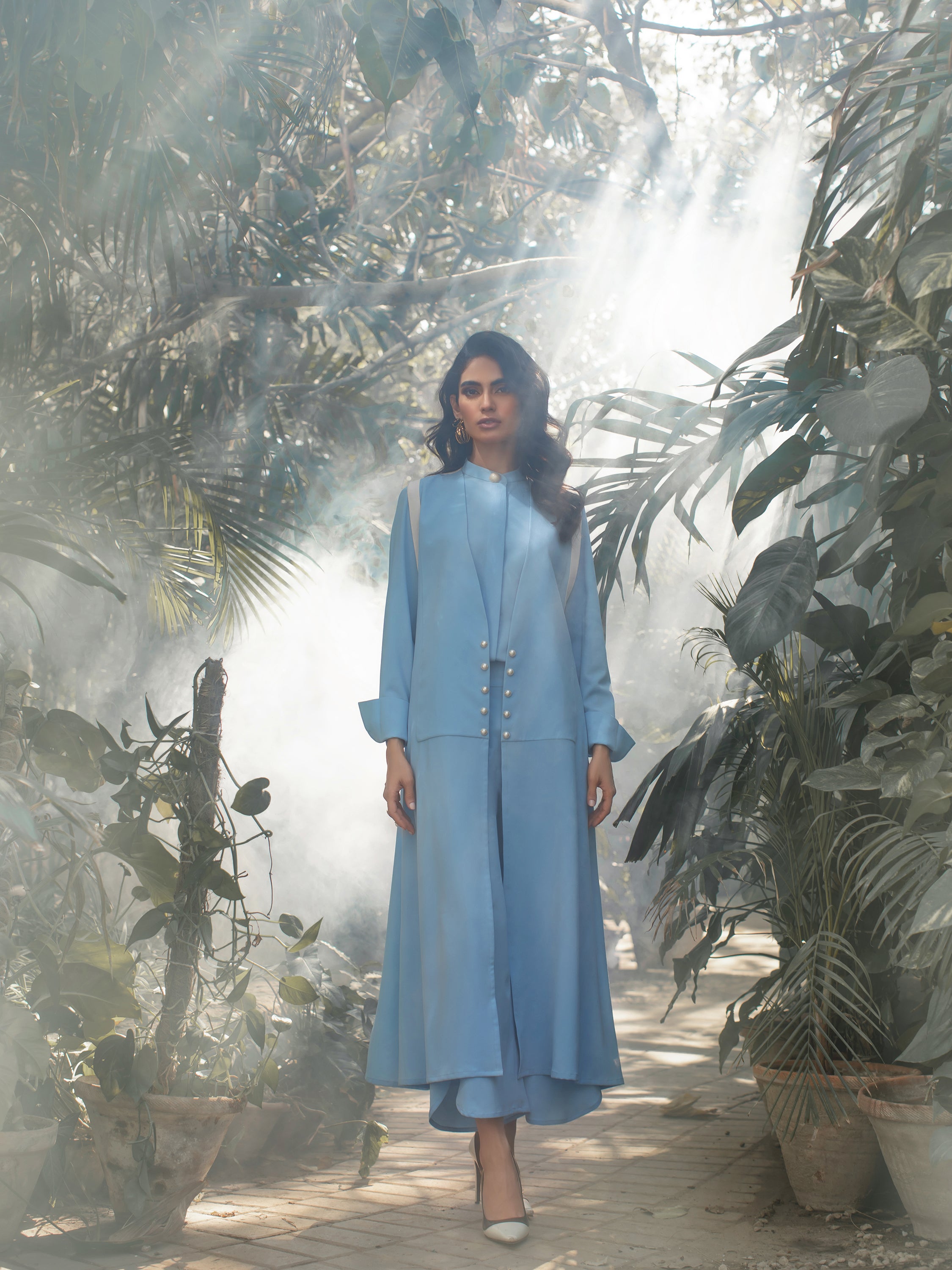 Shasmin - Blue & White Main image