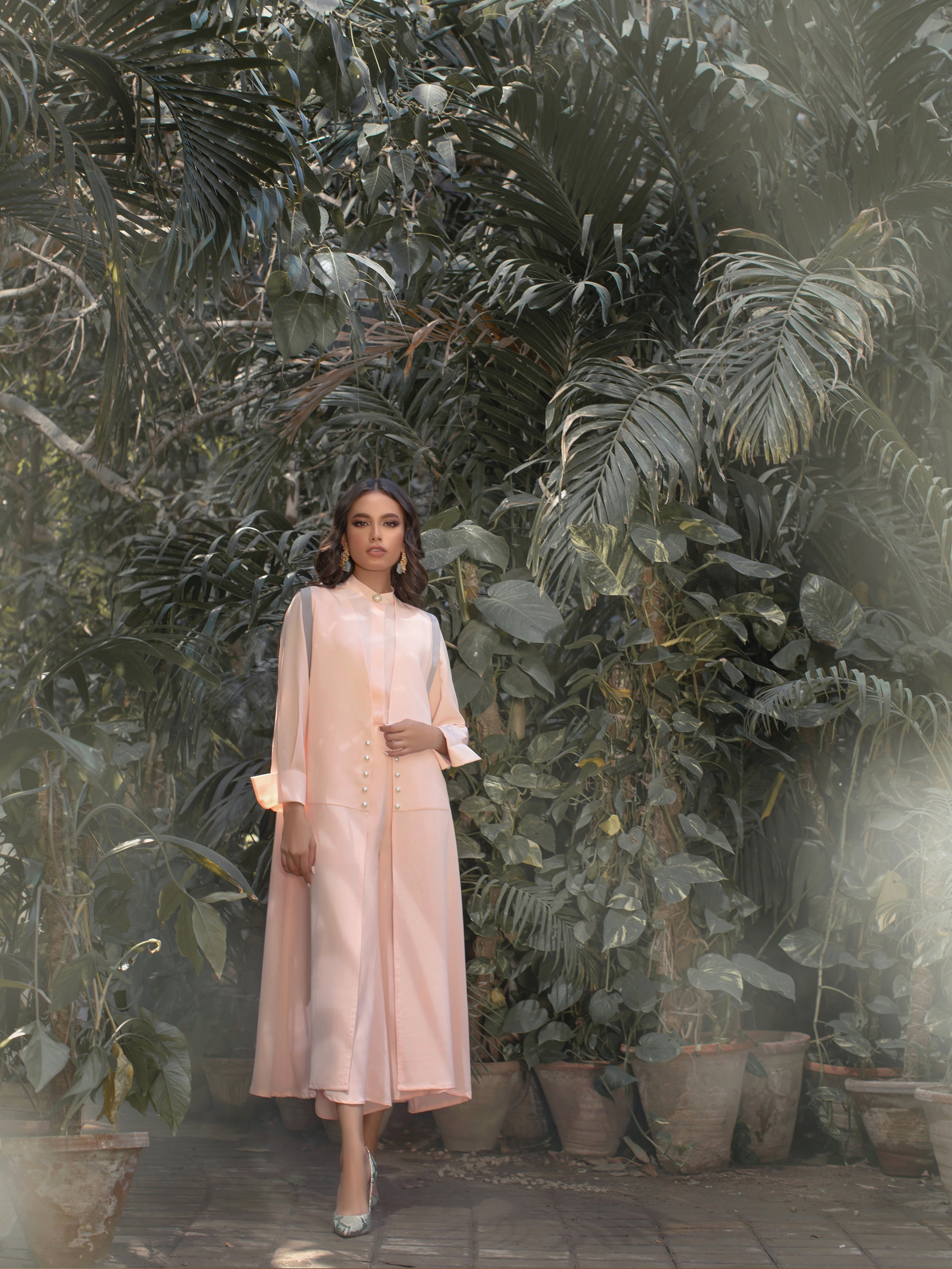 Shasmin - Peach & Grey
