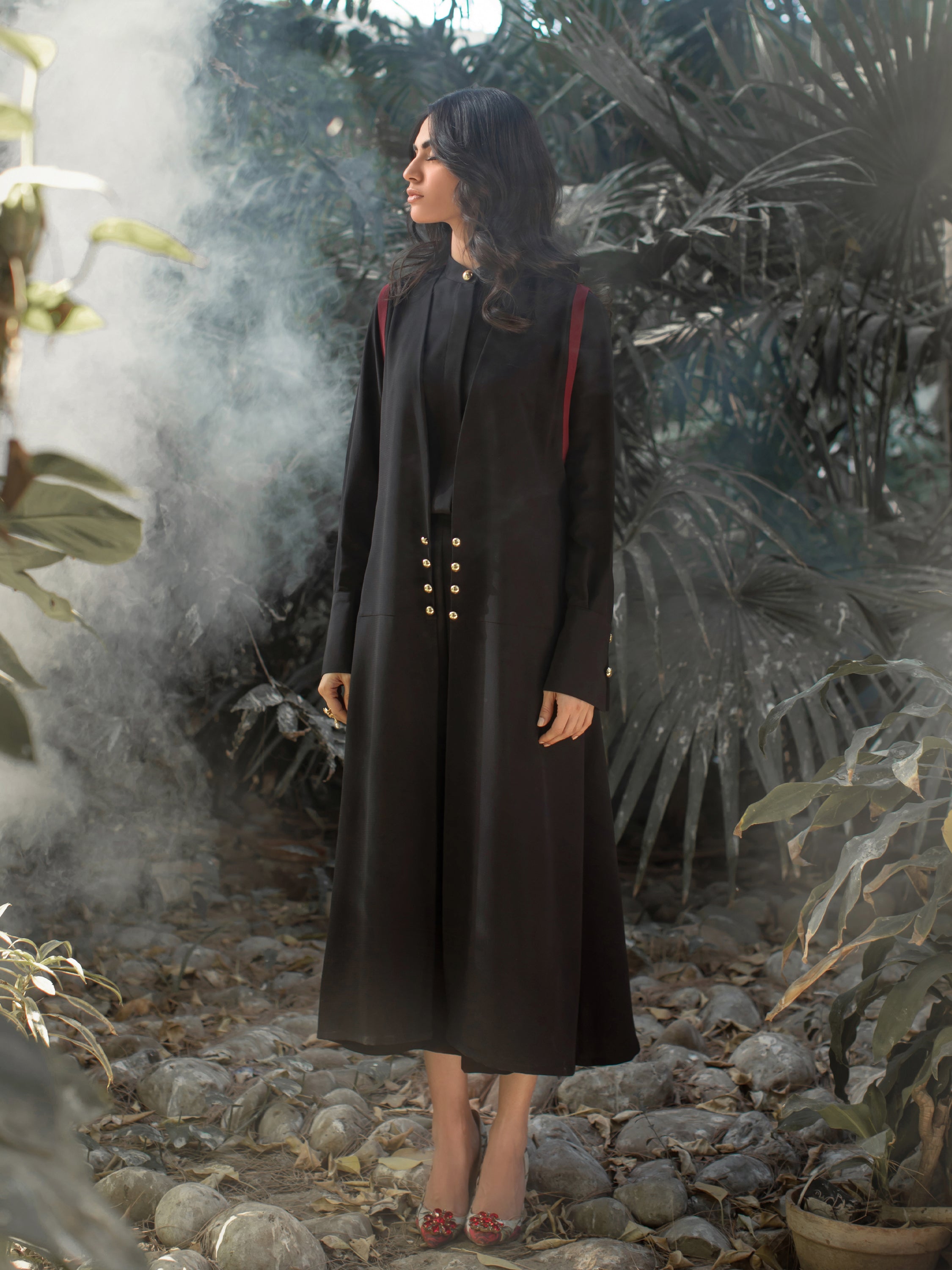 Shasmin - Black & Maroon