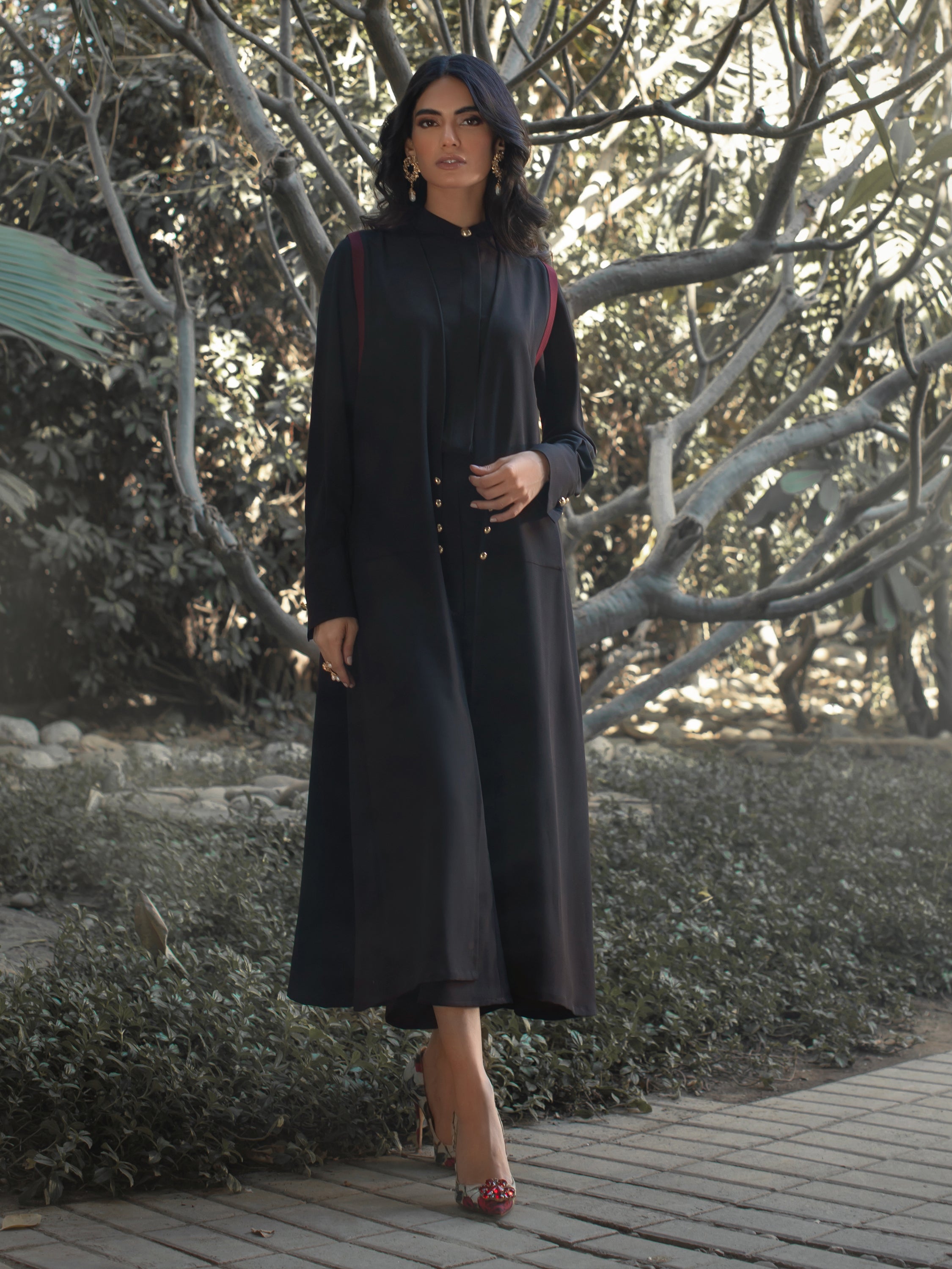 Shasmin - Black & Maroon Main image