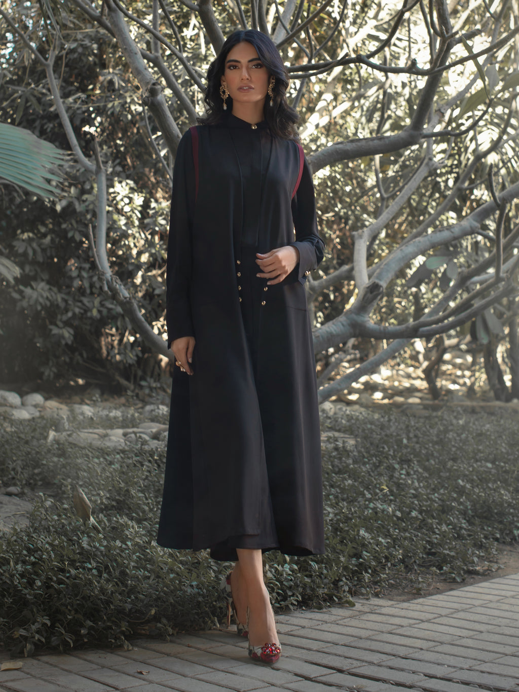 Shasmin - Black & Maroon