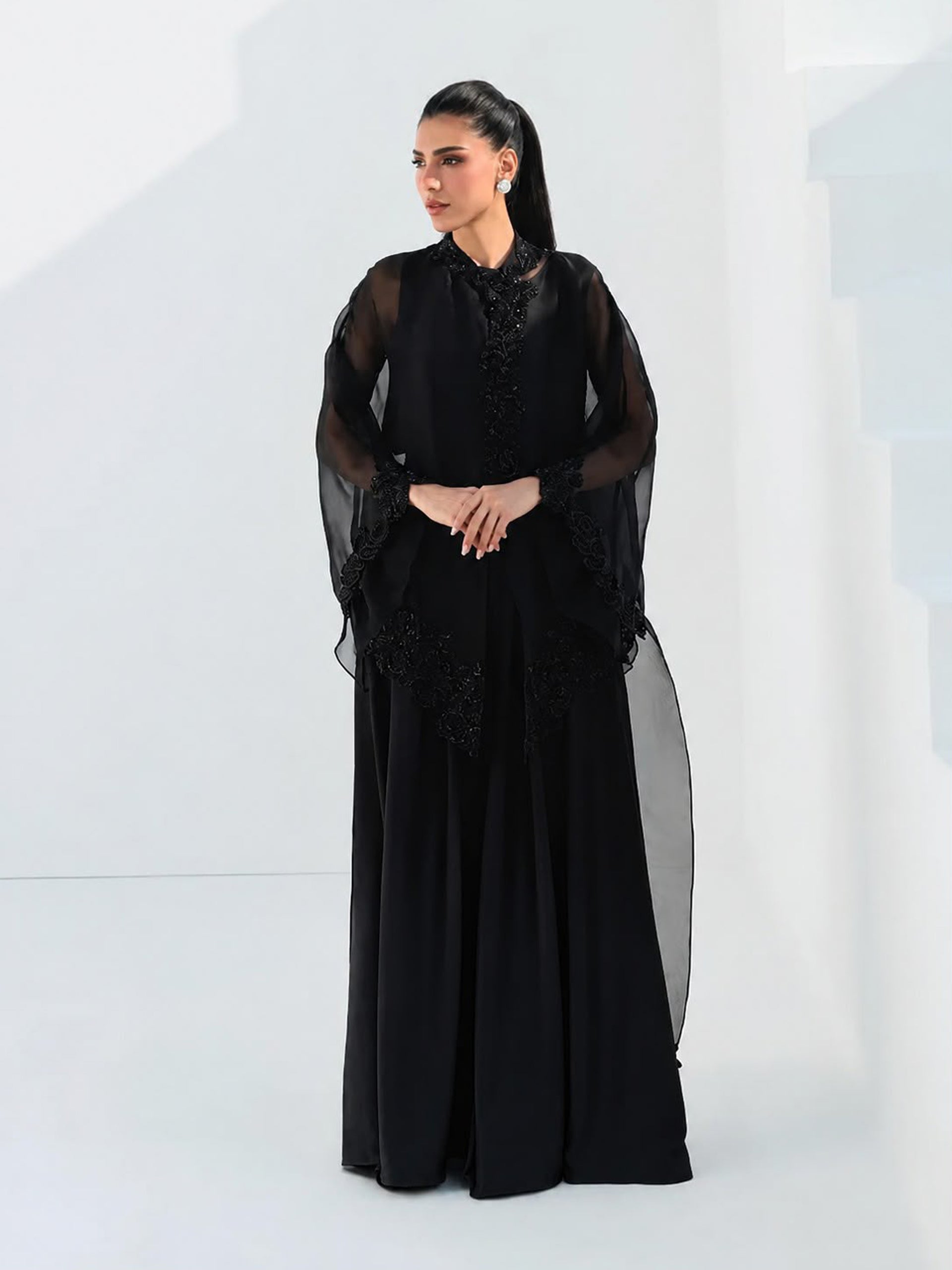Lilly - Full Black